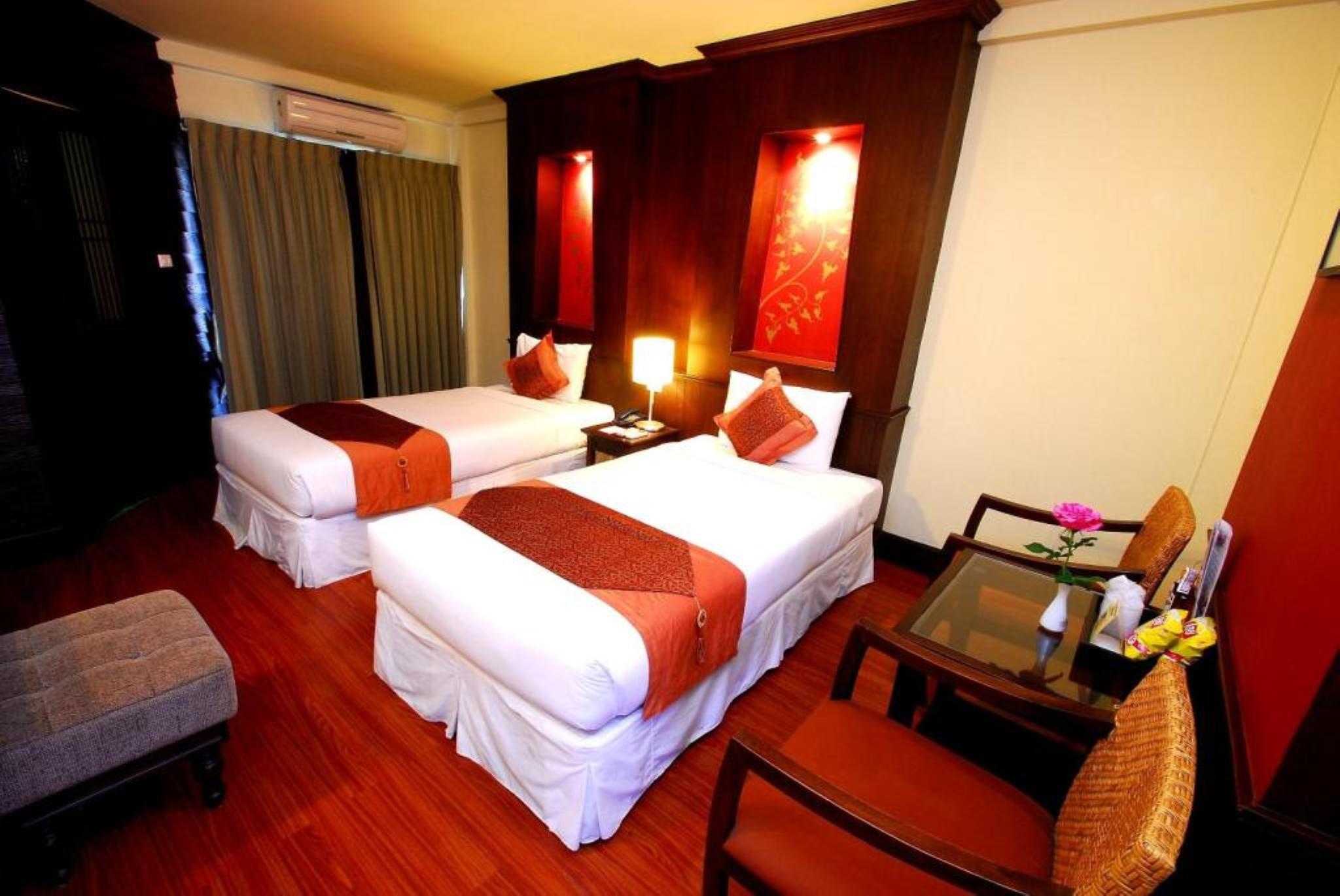 Отель Chiangmai Gate 3*